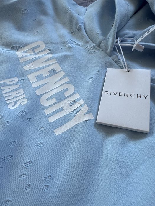 Кофта Givenchy paris
