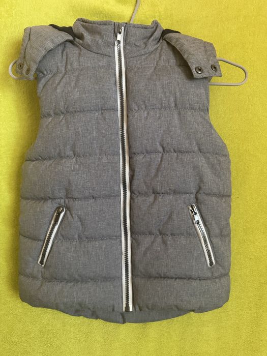 Жилетка, безрукавка