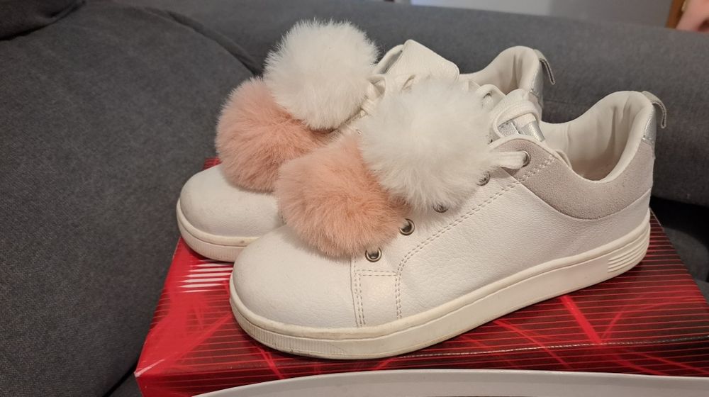 Tenis de menina numero 33