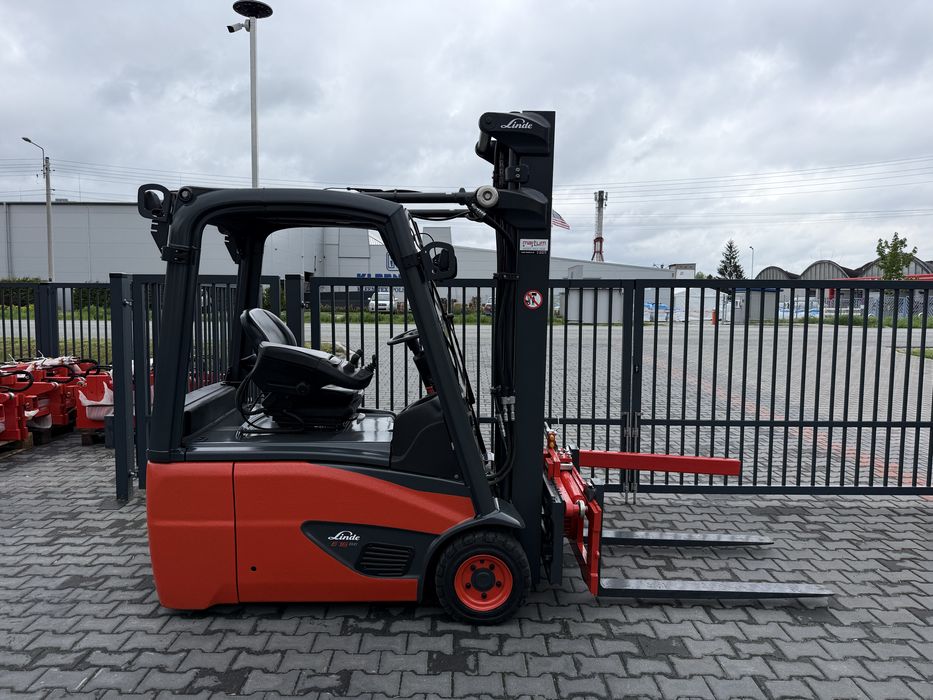Linde E16-02 2021 triplex 5,2 mtre przesuw boczny wozek widlowy