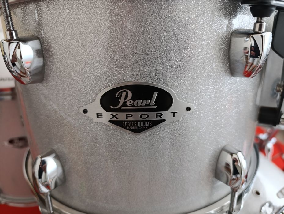 Pearl Export 22'' White Sparkle + 6 pratos + acessórios