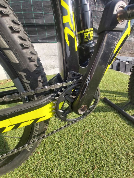 Bicicleta btt em carbono