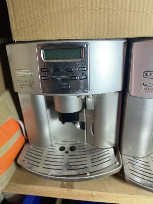 Кавомашини Delongi