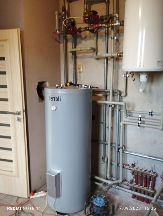 hydraulik monter instalacji . Pogotowie hydrauliczne