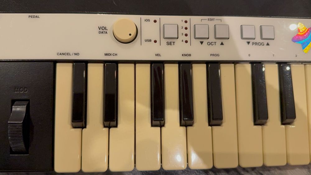Controlador midi Irig Keys