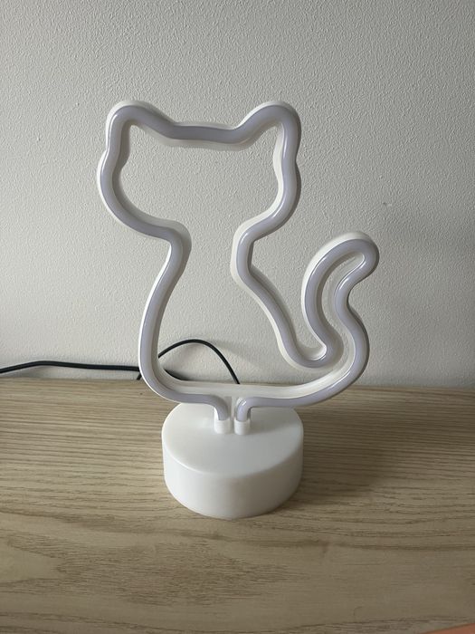 Lampka neon led różowa kot
