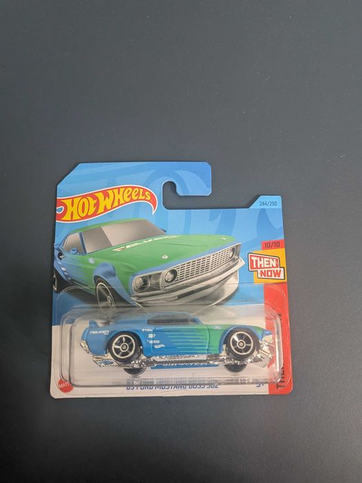 Hot wheels 69 Ford Mustang Boss 302