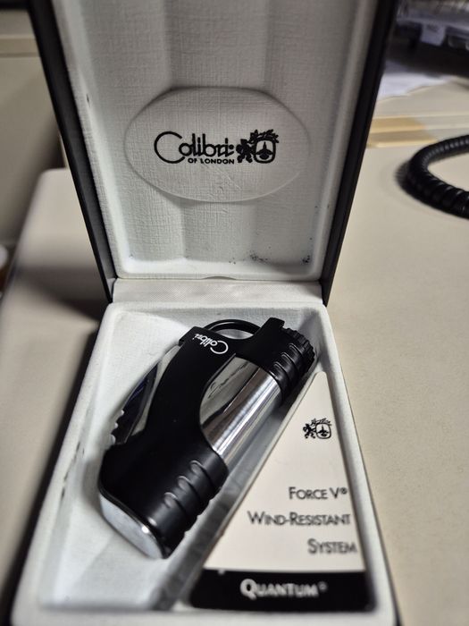 Isqueiro novo Colibri