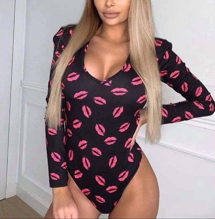 Body czarno czerwone La Milla NOWE