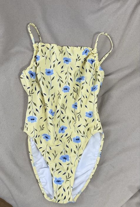Красиві купальники на L-Xl