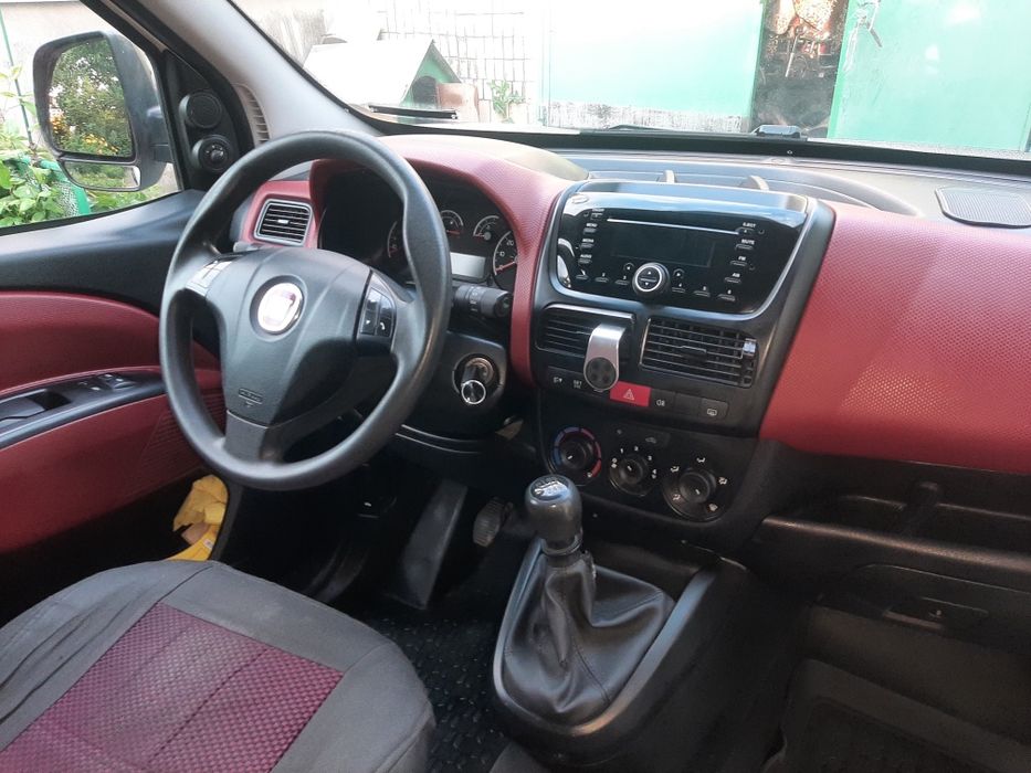 Продам Fiat добло 1.6 турбо дизель .Грузовик максимальна база.