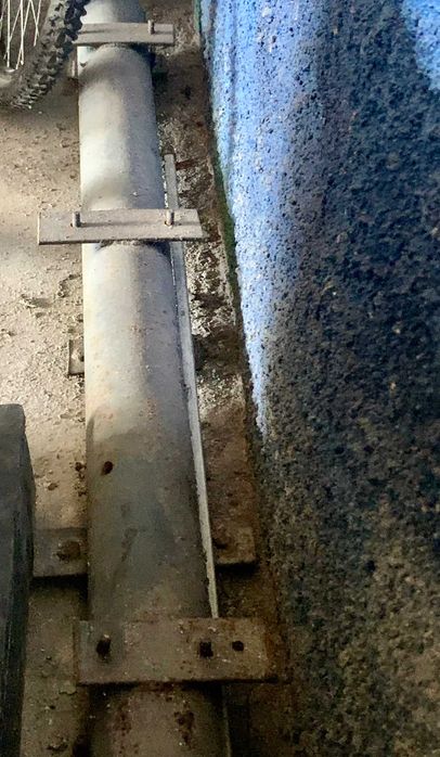 Poste para publicidade exterior