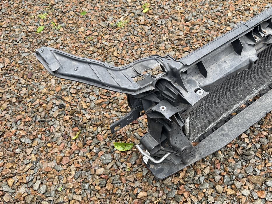 Pas przedni audi a3 8v 8v0805588a