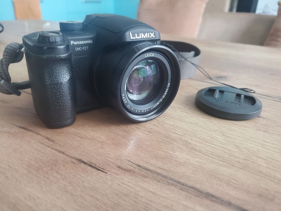 Цифрова фотокамера Panasonic Lumix DMC-FZ7 Black