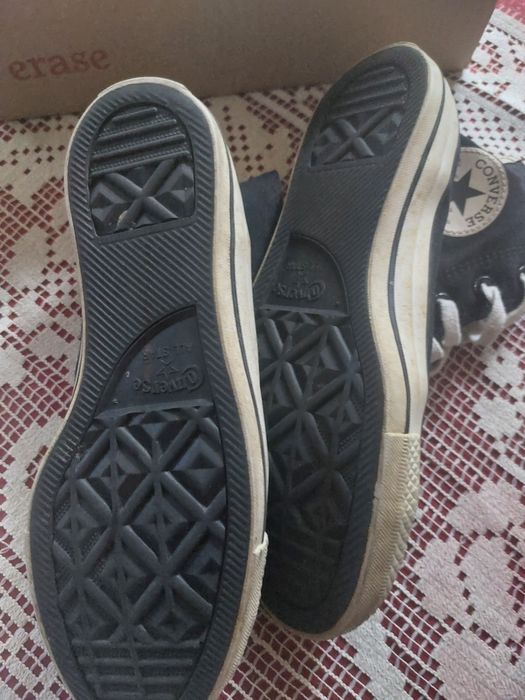 Кеди,дві пари,продаються.