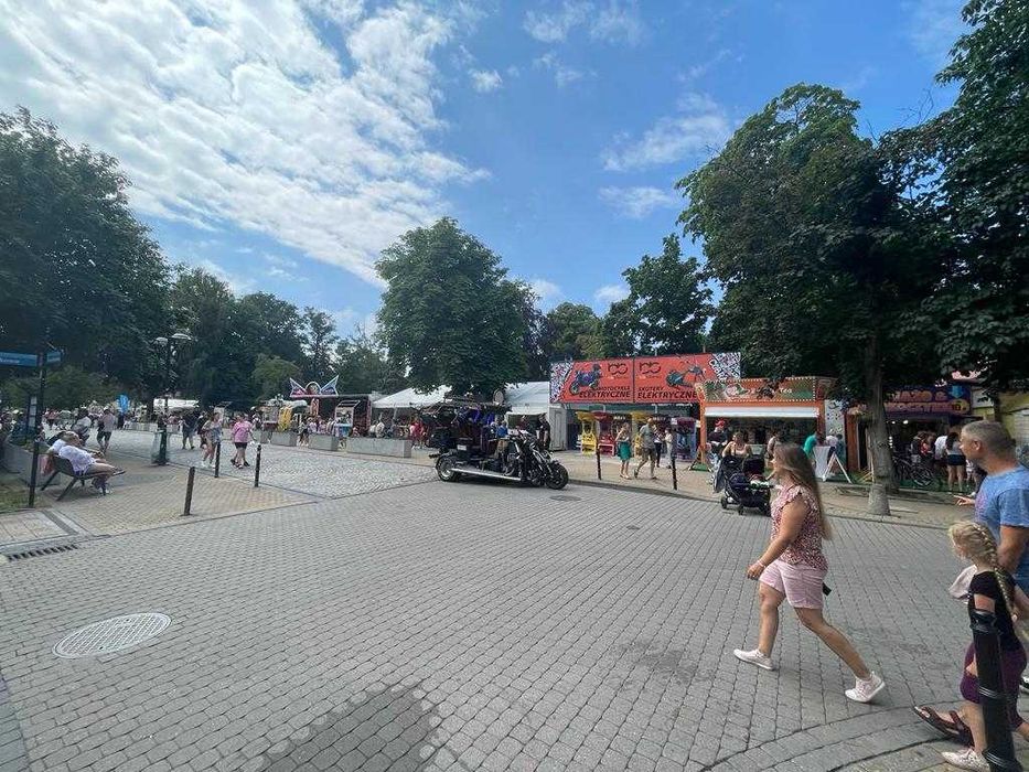 Miejsce pod dowolną działalność, Mielno-główne zejście nad morze,20m2.