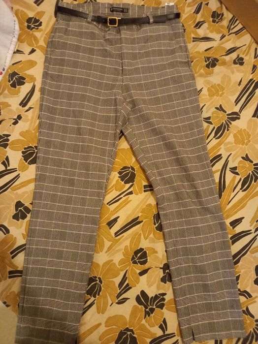 Calças com cinto stradivarius