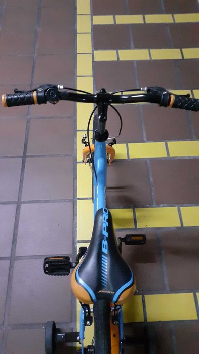 Bicicleta de criança, como NOVA (tal como nas fotos)