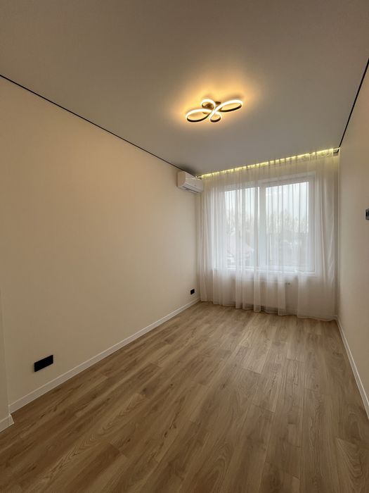 Гаряча пропозиція ! Дуплекс з дизайнерським ремонтом у Гатному!