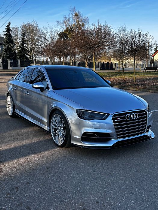 Audi S3 8V quattro