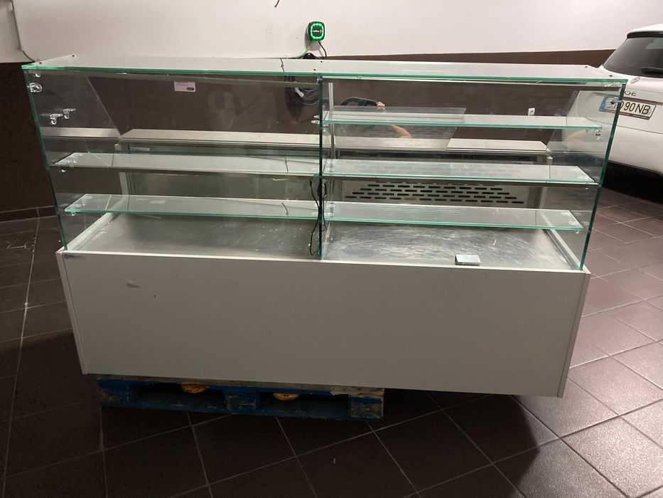 Vitrine refrigerada / neutra