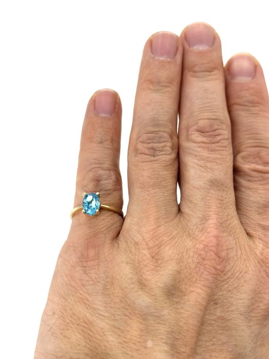 Złoty pierścionek rozmiar 16