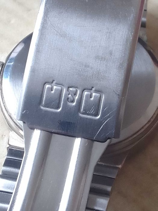 годинник підробка японської Q&Q