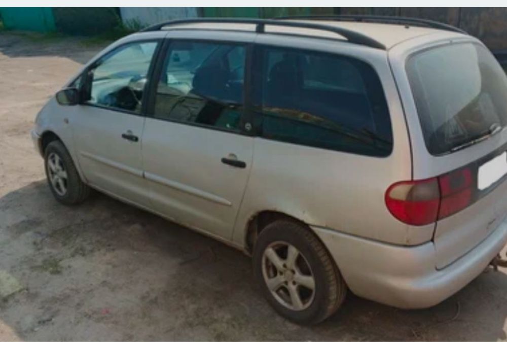 Двері по Запчастини Volkswagen Sharan