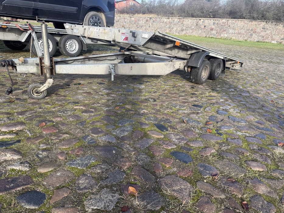 Przyczepa Laweta uchylna 2600 dmc 4m