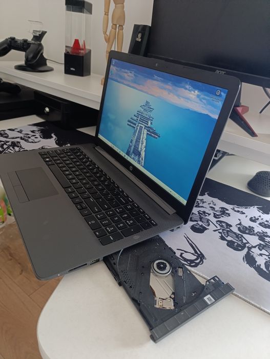 Laptop HP | 8GB RAM | Szybki SSD | Kamerka | Napęd DVD