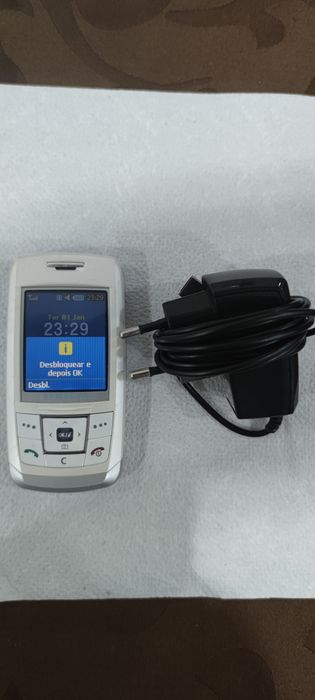 Samsung SGH-E250i
