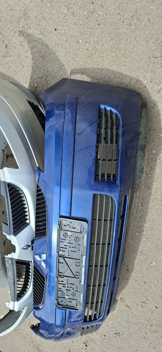 Бампер Міцубісі Кольт Mitsubishi Colt