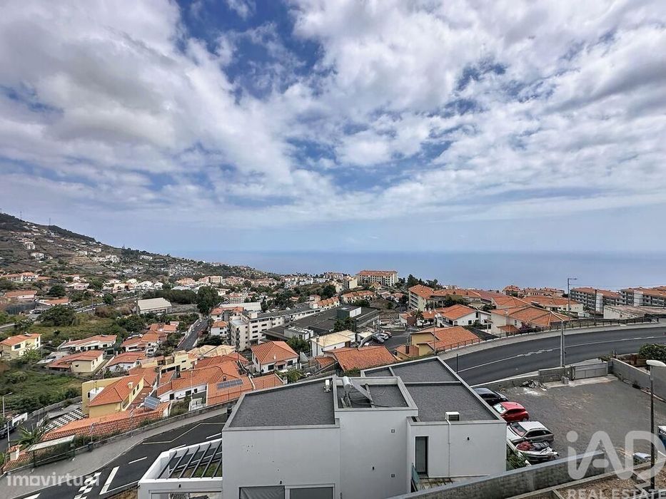 Apartamento T2 em Caniço de 77,85 m2