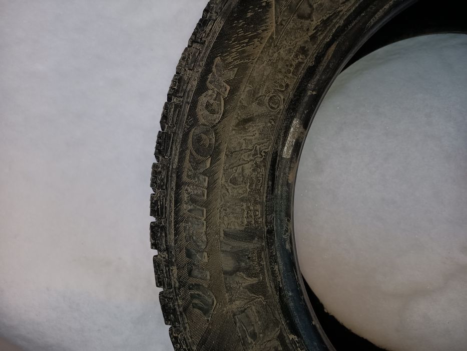 Продам Шини 215/60/16 Hankook