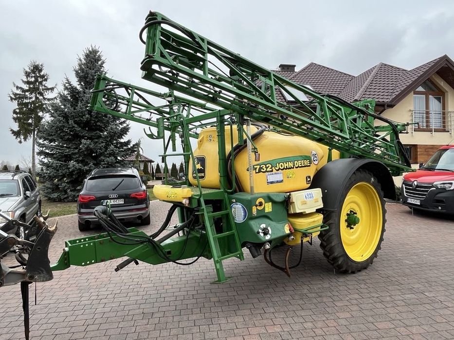 Opryskiwacz John Deere 732 .3200l.21m.2011r.