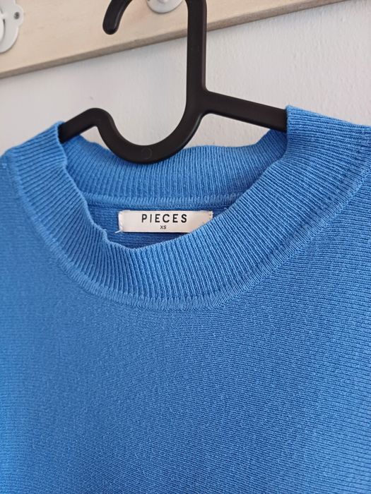 Niebieski sweter Pieces r.  XS/S