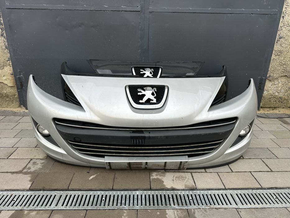 Бампер передний Peugeot 207