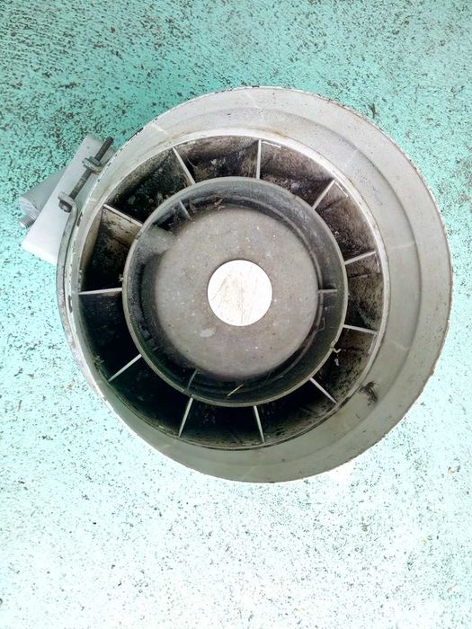 Ventilador de ar S&P TD 800-200 V3, em bom estado!