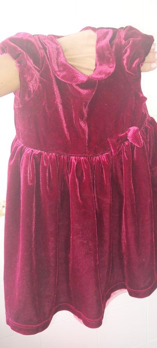 Vestido vermelho de veludo de bebé