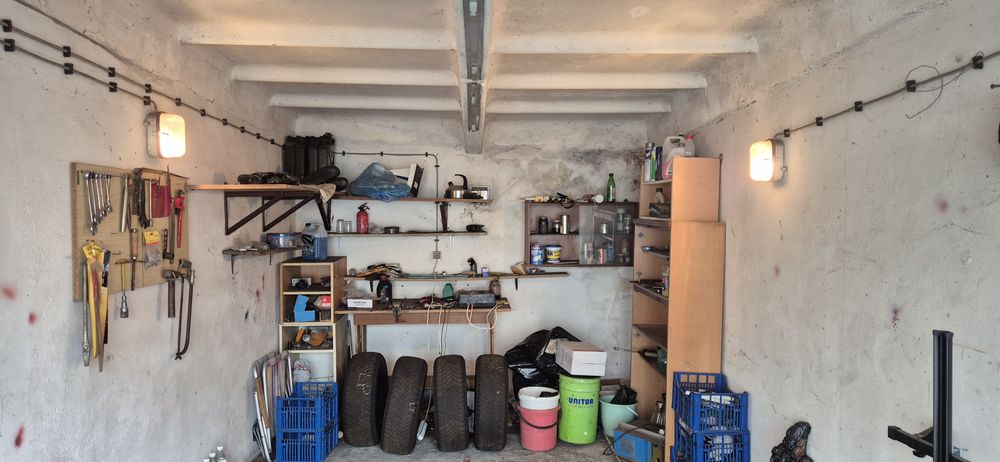 Garaż murowany 16,5 m2 z instalacją i wyposażeniem Rubinowa Prawobrzeż