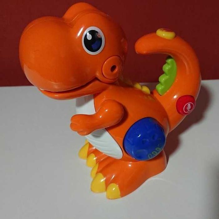 Brinquedo “Dinossauro falante”