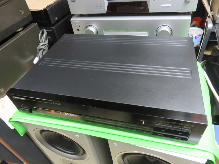 Tuner Pioneer F-443