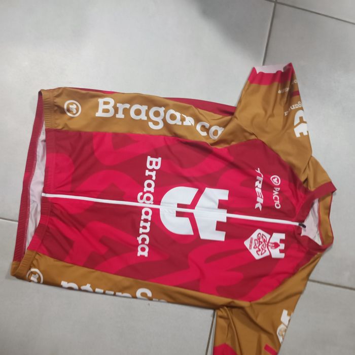 Jersey ciclismo tamanhos S e M