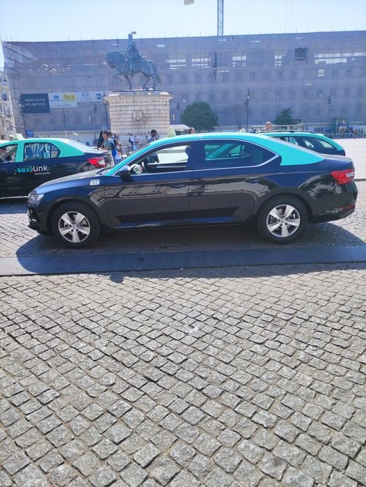 Cedo licença de taxis Lisboa