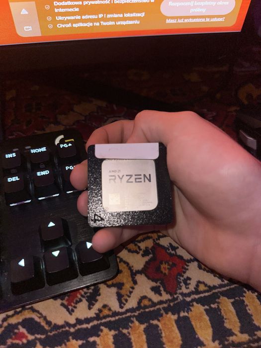 RYZEN 5 3600, tray