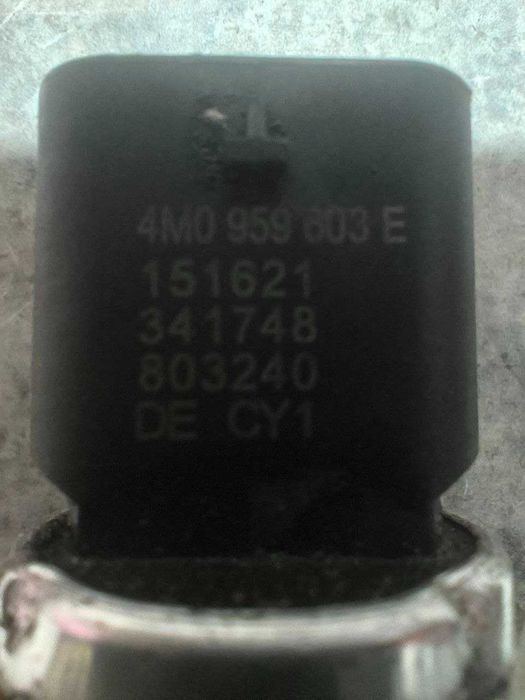 Датчик абсолютного тиску кондиціонера Audi E-tron 4M0959603E