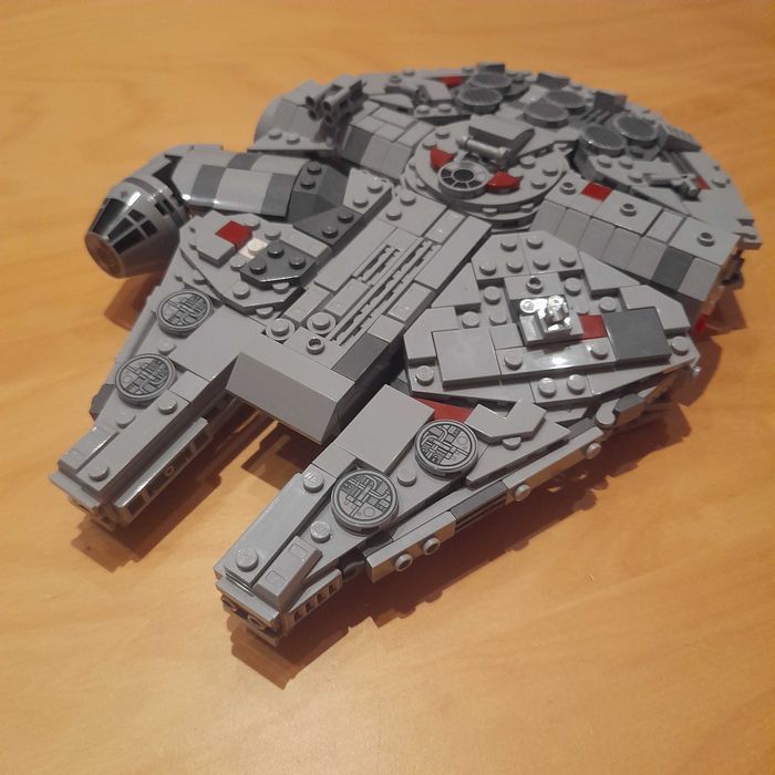 Lego Millenium Falcon 75375