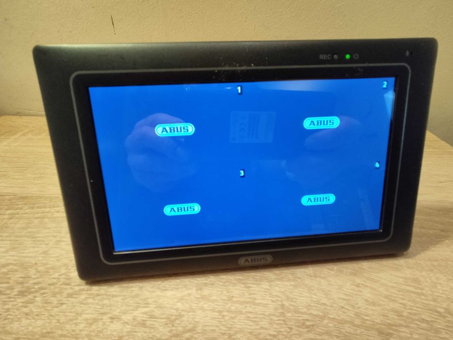 Monitor / Stacja "ABUS" obraz z 4 kamer WIFI - Okazja