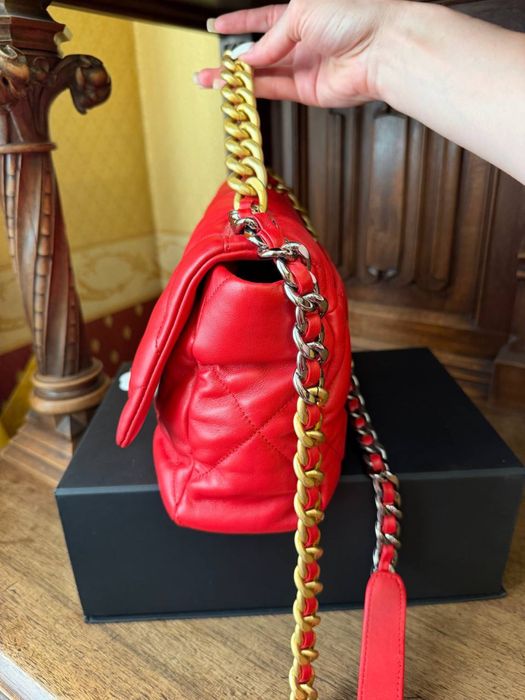 Сумочка від Chanel