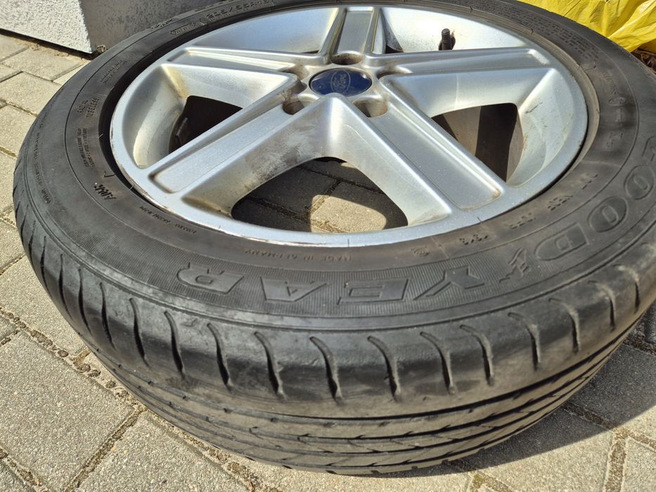 Felgi aluminiowe R16 z oponami